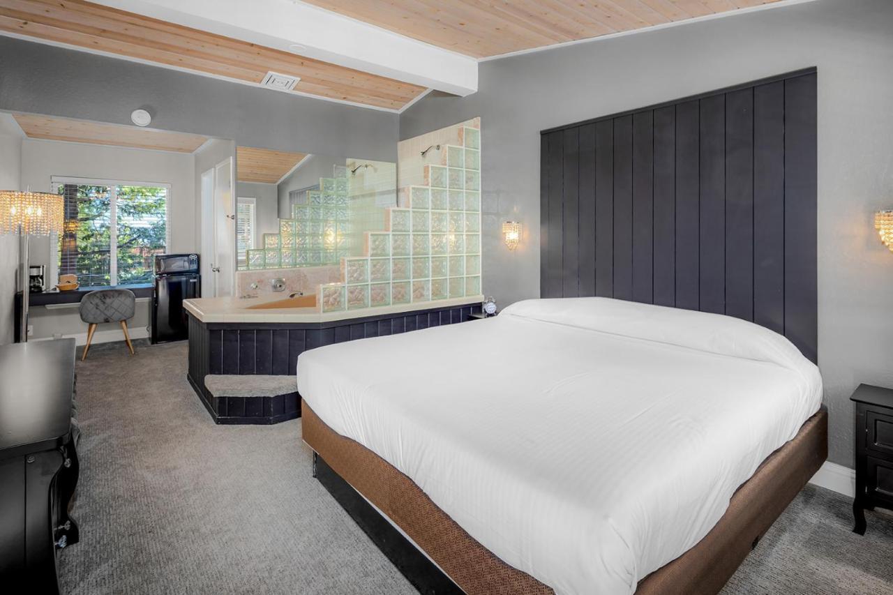 The Inn At Boatworks, Lake Tahoe تاهو سيتي المظهر الخارجي الصورة
